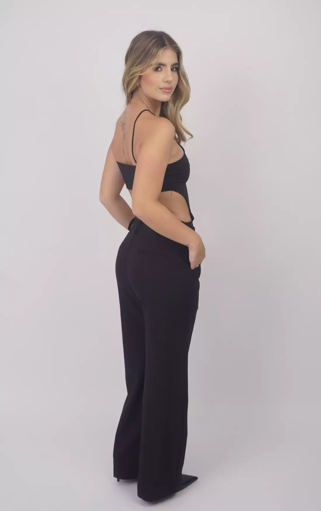 BODY ANTONIA