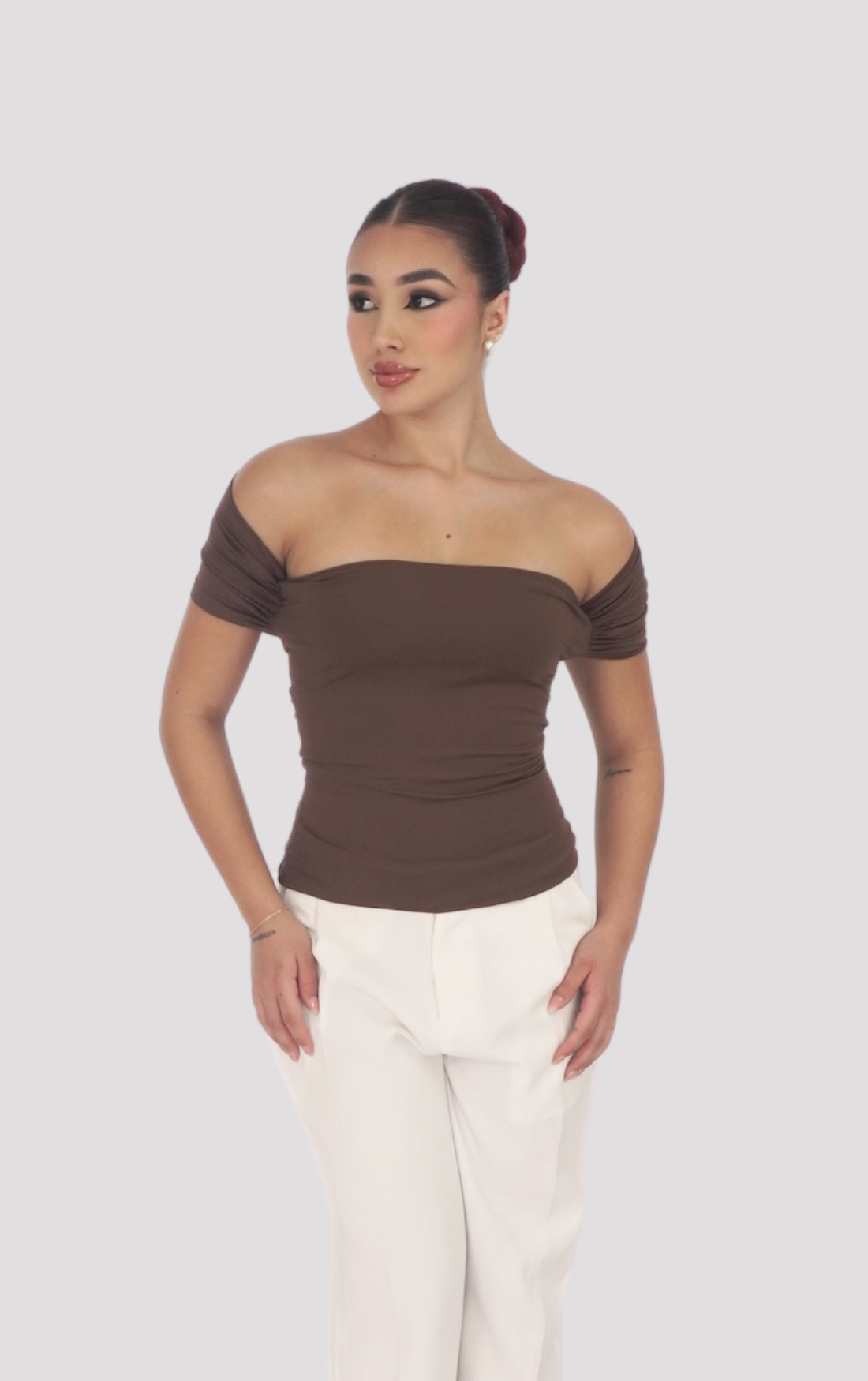 TOP RENATA