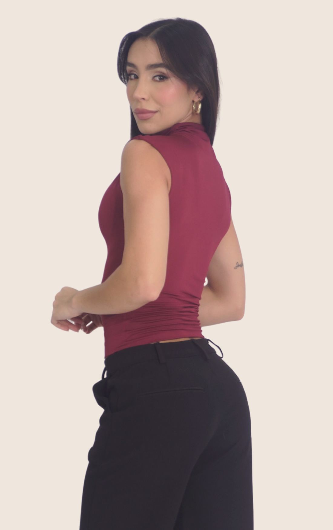 TOP JOLIE